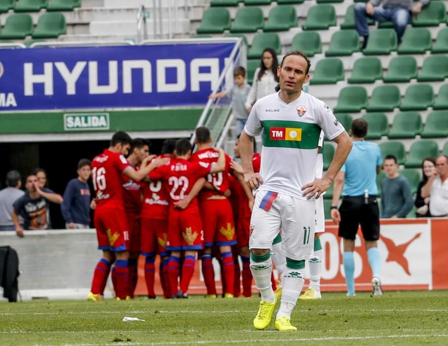 El Elche se queda sin fútbol y cae ante un Numancia muy superior