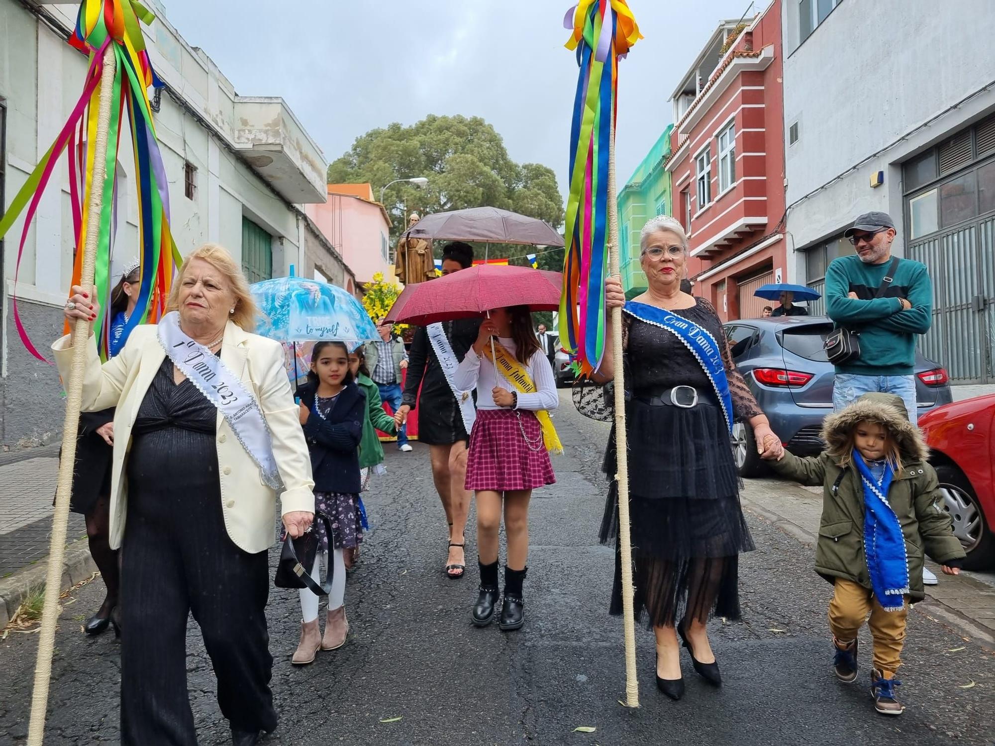 Procesión en honor a San Antonio Abad en Tamaraceite