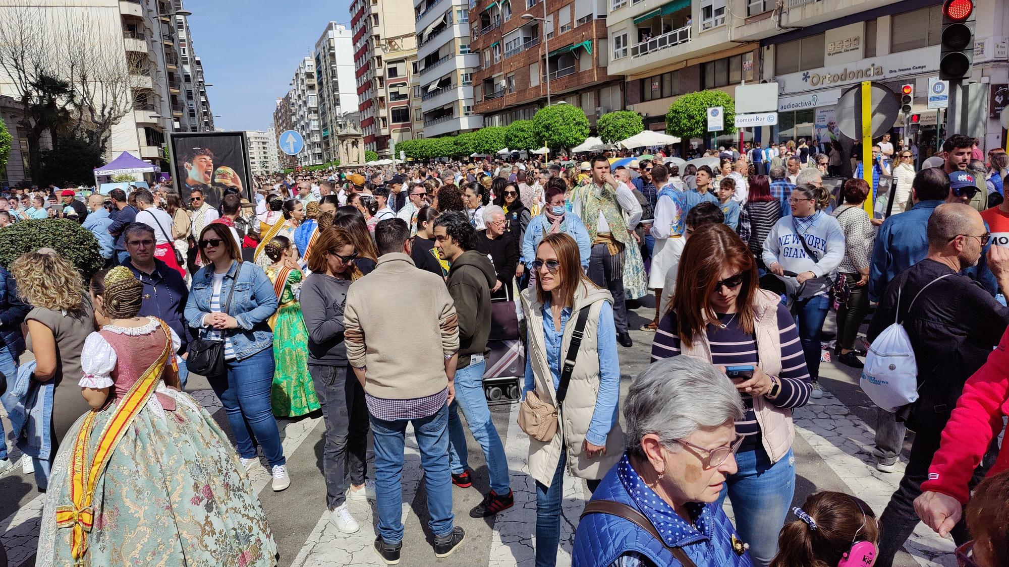 Las mejores imágenes de la 'mascletà' del 17 de marzo en las Fallas de Alzira