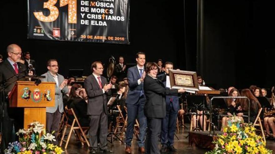 Agost gana el certamen de música festera