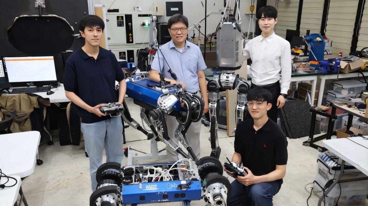 Investigadores del KAIST han presentado un robot capaz de elegir de forma autónoma la mejor forma de moverse en función del entorno.
