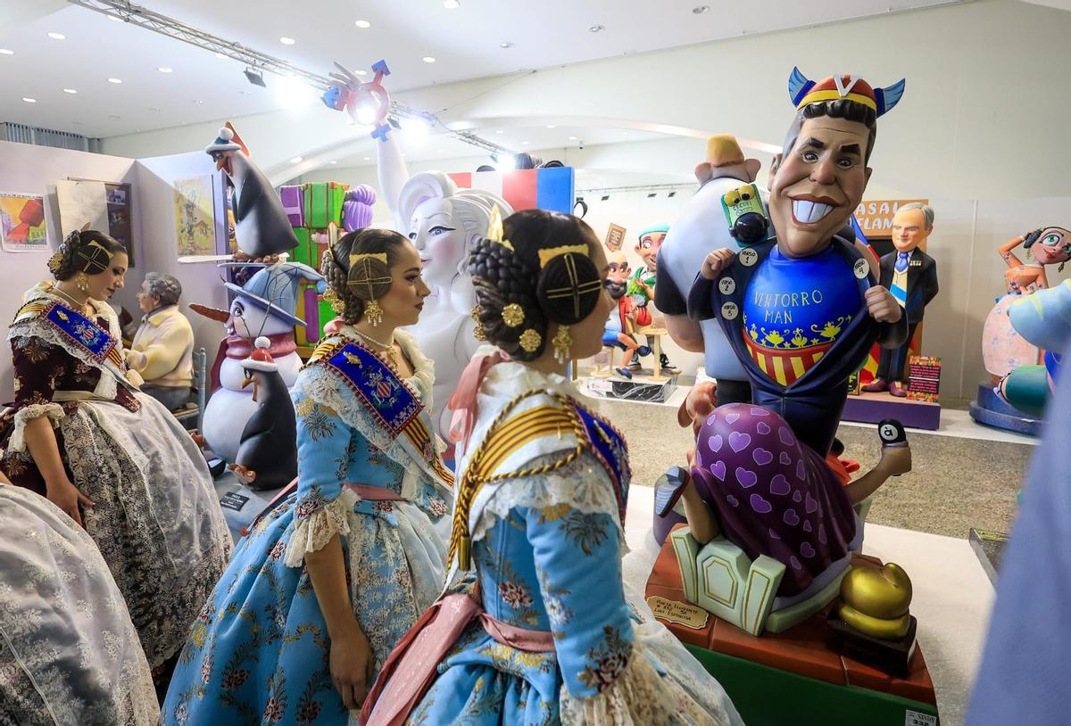 La Exposición del Ninot de las Fallas de València 2026, en imágenes
