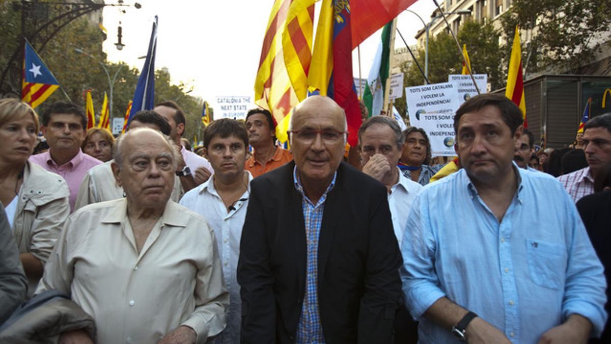 Josep Antoni Duran Lleida (centro), durante la manifestación independentista de la Diada.