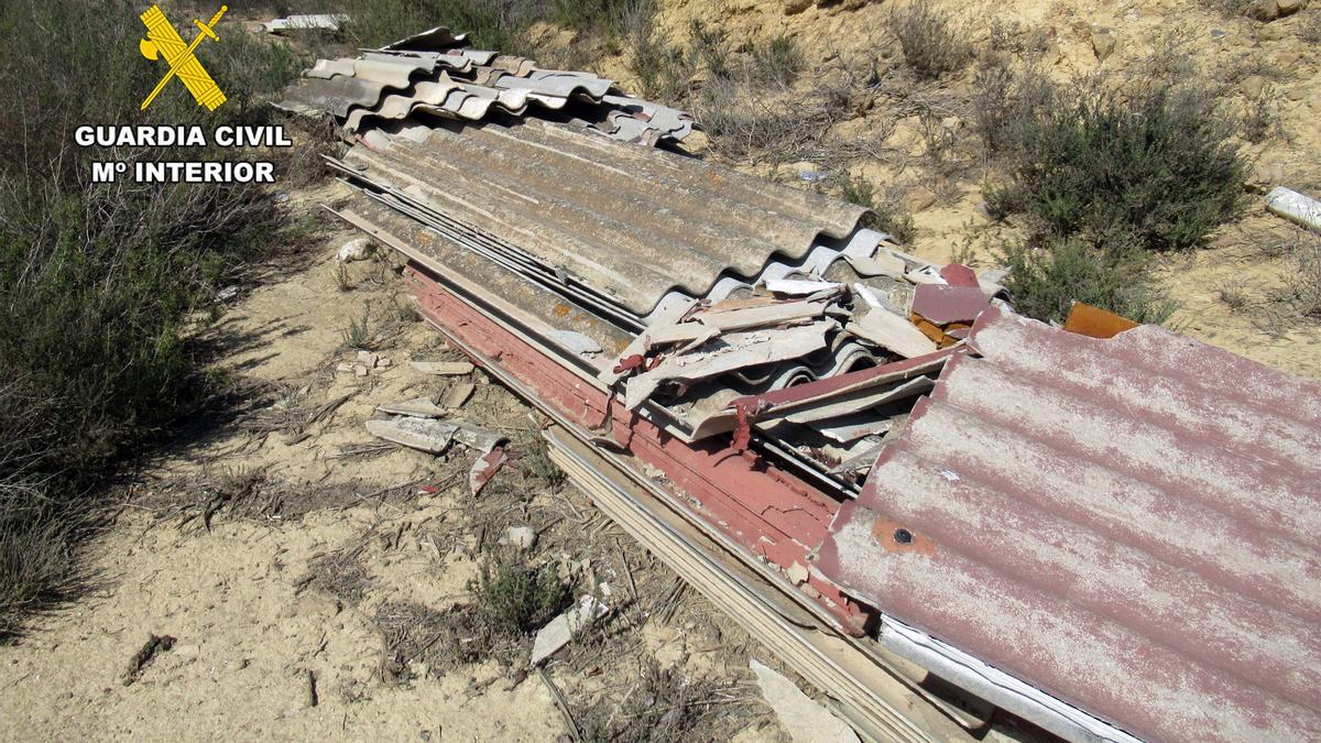 La Guardia Civil detecta en Murcia un fraude en la gestión de residuos peligrosos.