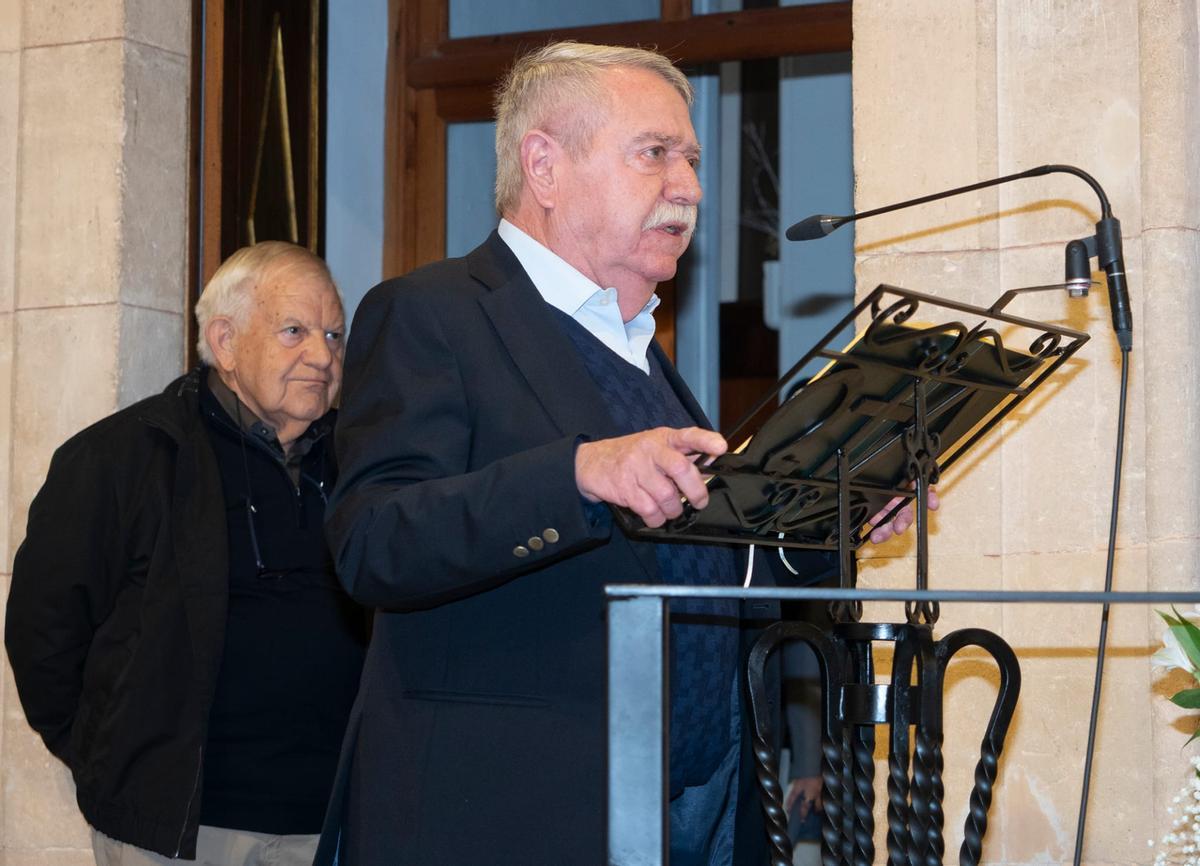 Consell homenajea a los mayores de 80 años