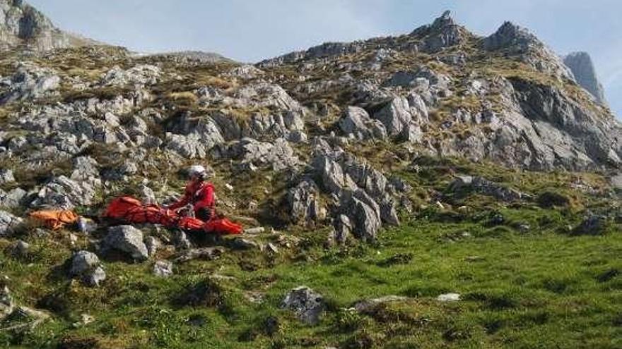 Tercera montañera herida en los Picos