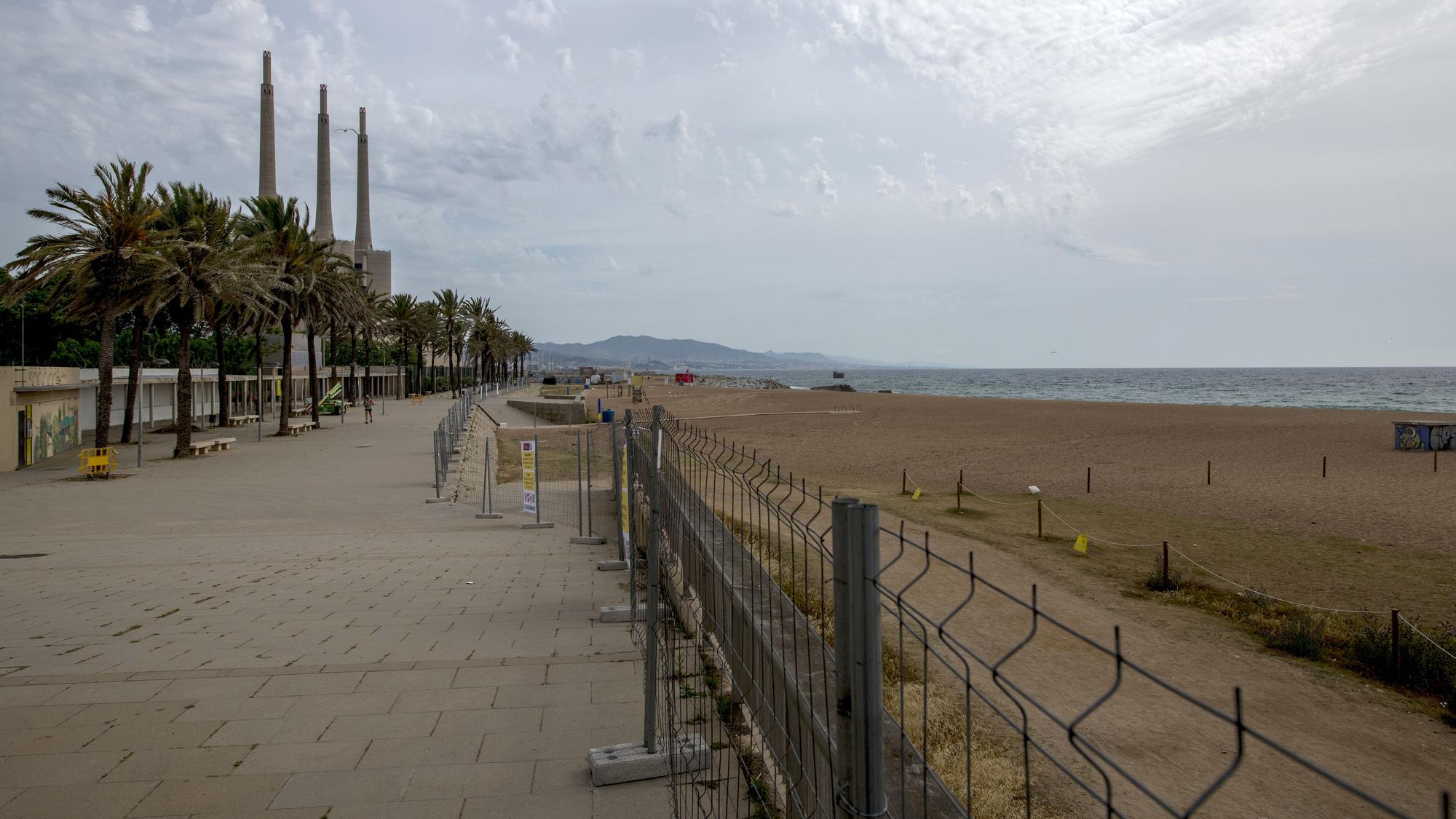 La playa del Litoral, cerrada a los bañistas desde el pasado 29 de mayo y hasta nueva orden