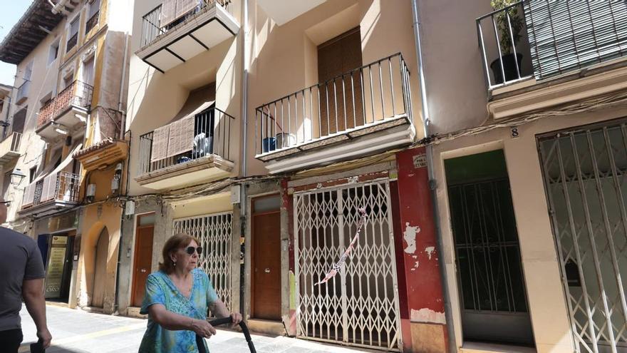 Frenan la ocupación de dos viviendas en la calle Sant Francesc de Xàtiva