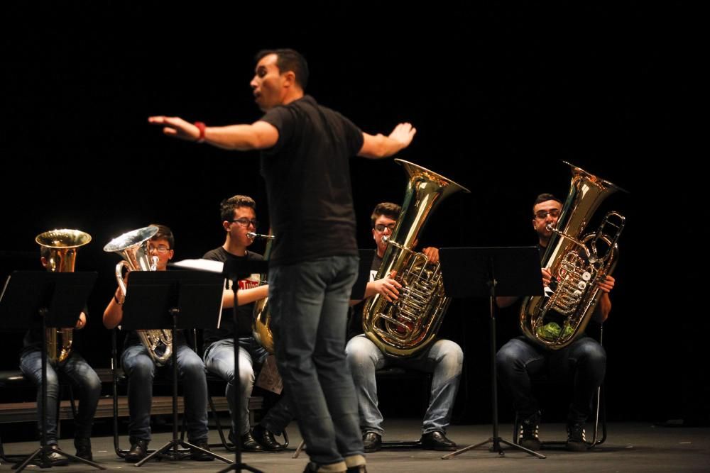 Cuentacuentos en el teatro Jovellanos