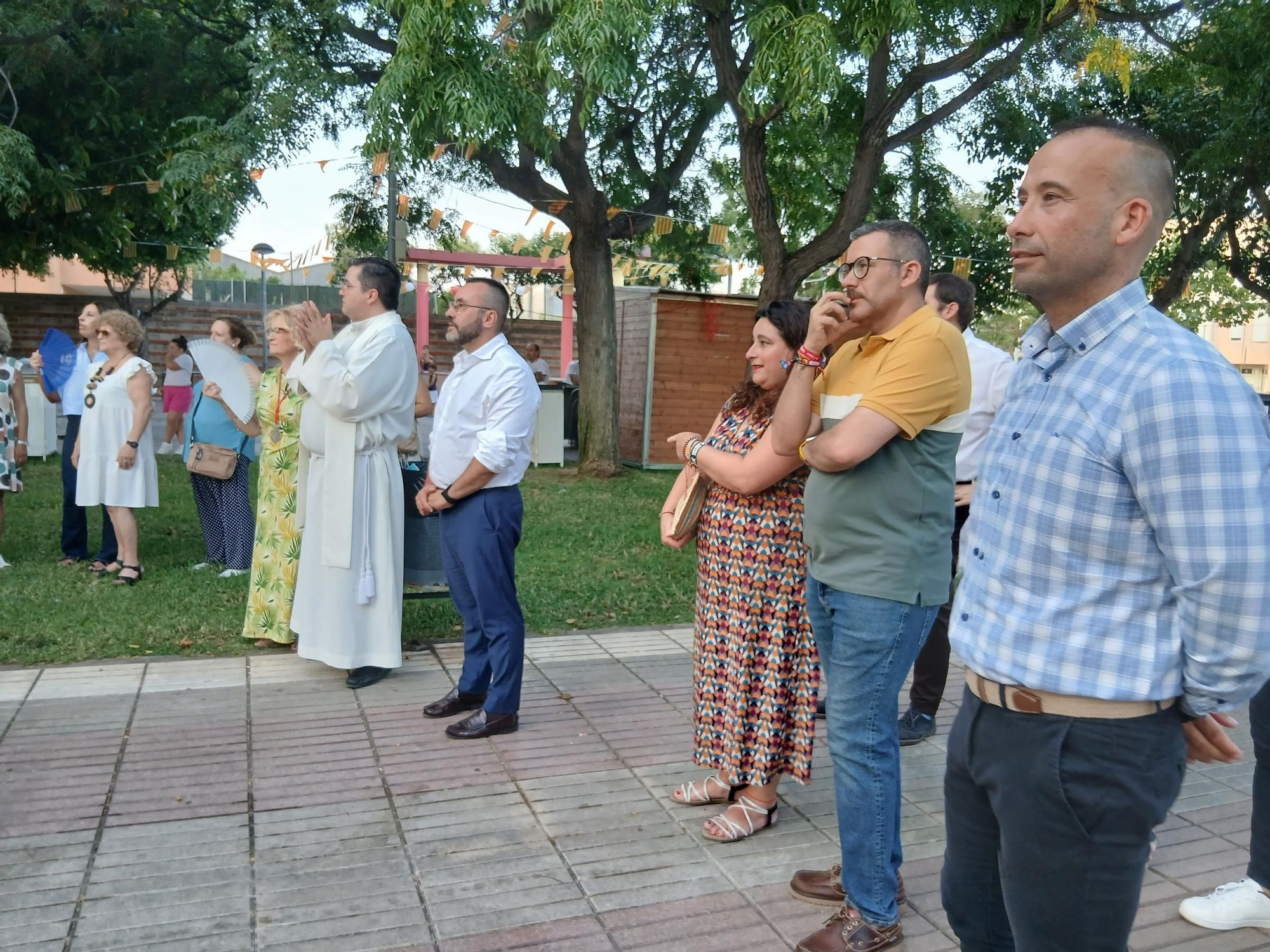 Misa y procesión en las fiestas del barrio El Progreso en Vila-real