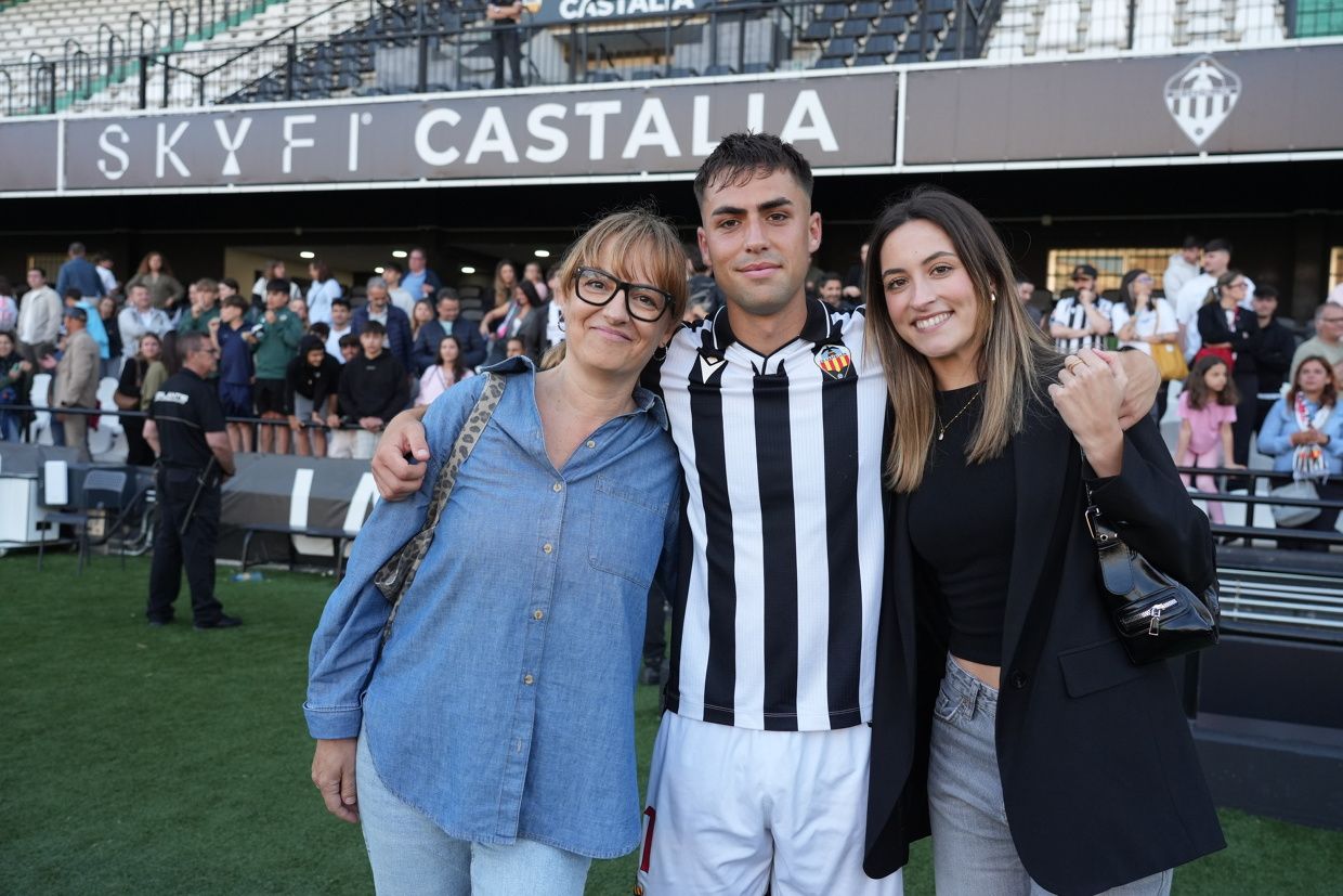 ¡Las mejores imágenes de la celebración del ascenso a Segunda Federación del Castellón B!