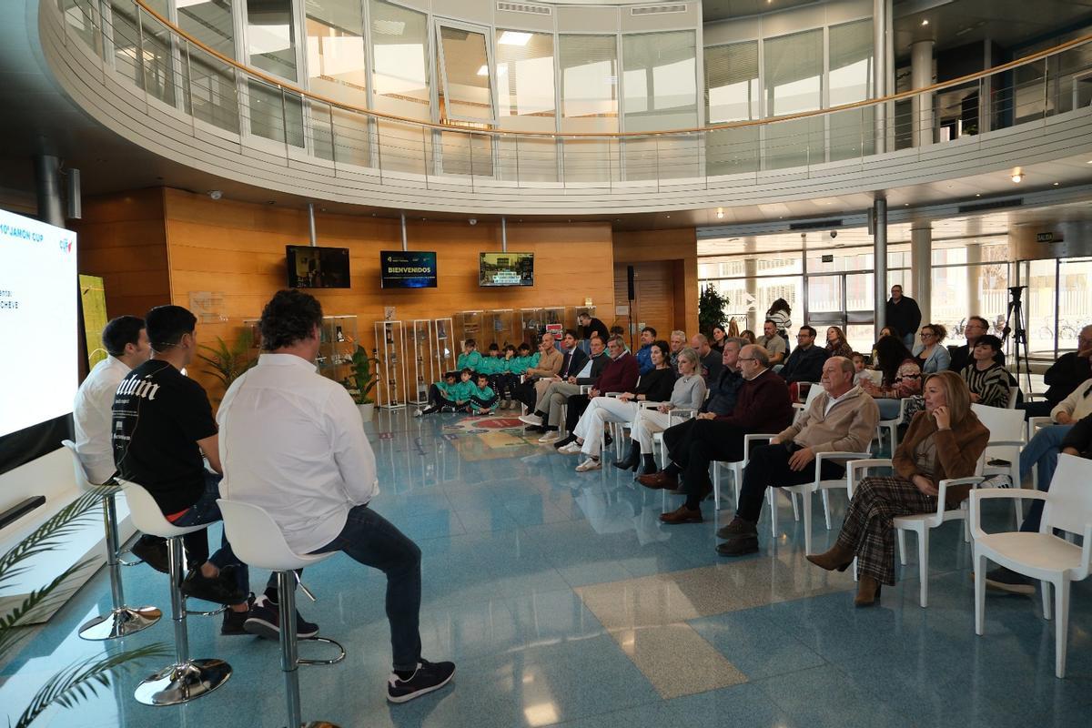Las mejores canteras del fútbol se dan cita en la Jamón Cup con Andrada como padrino.