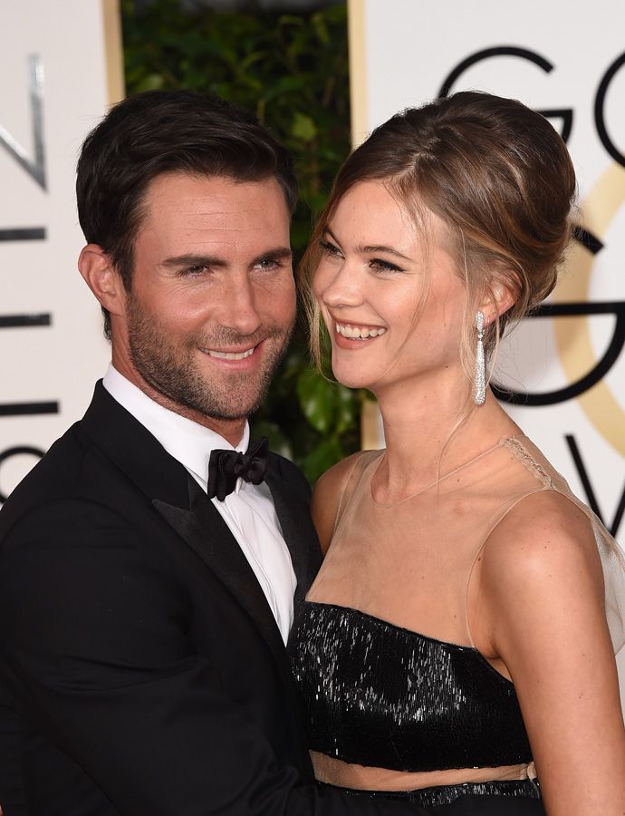 Adam Levine y Behati Prinsloo embarazados