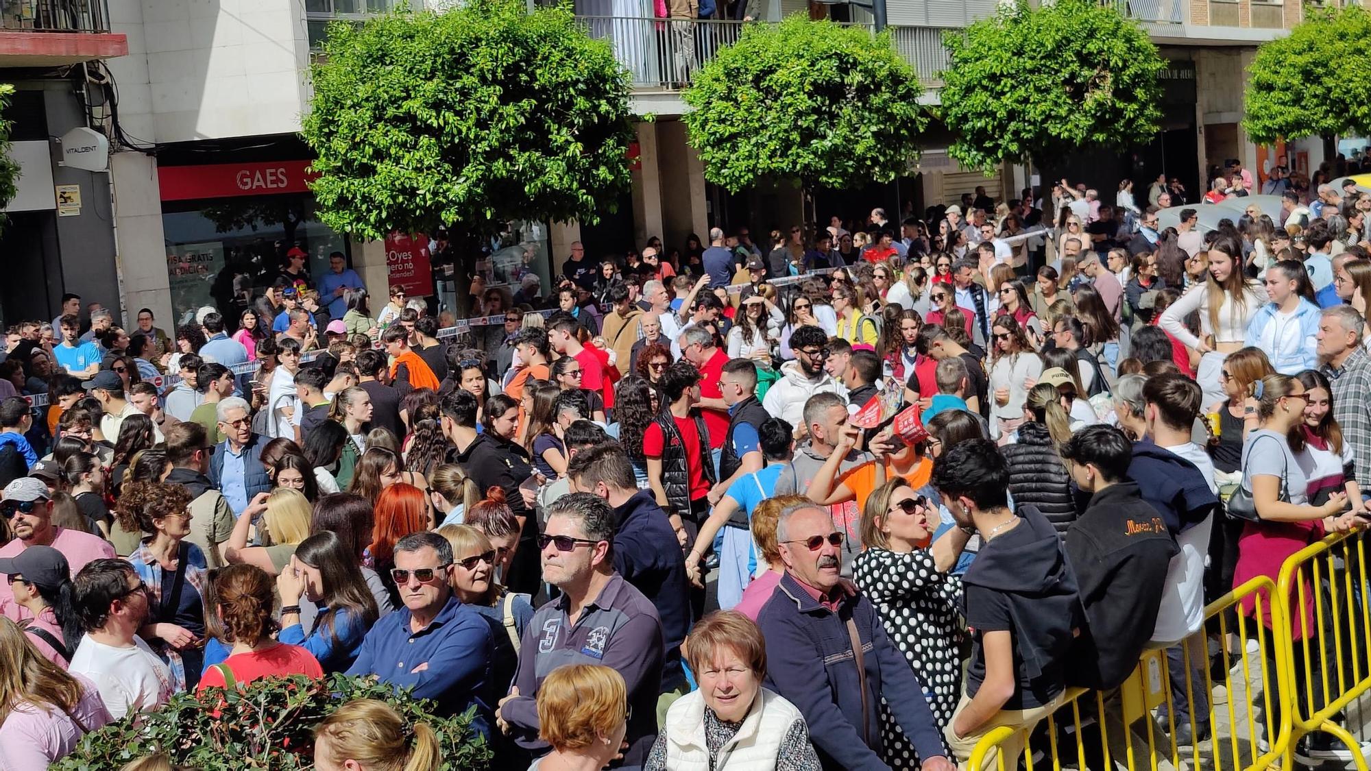 La 'mascletà' del 14 de marzo de Alzira en imágenes