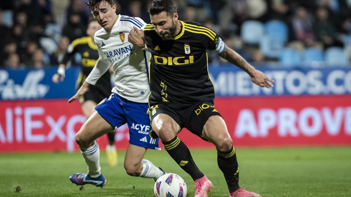 El partido entre el Real Zaragoza y el Real Oviedo, en imágenes