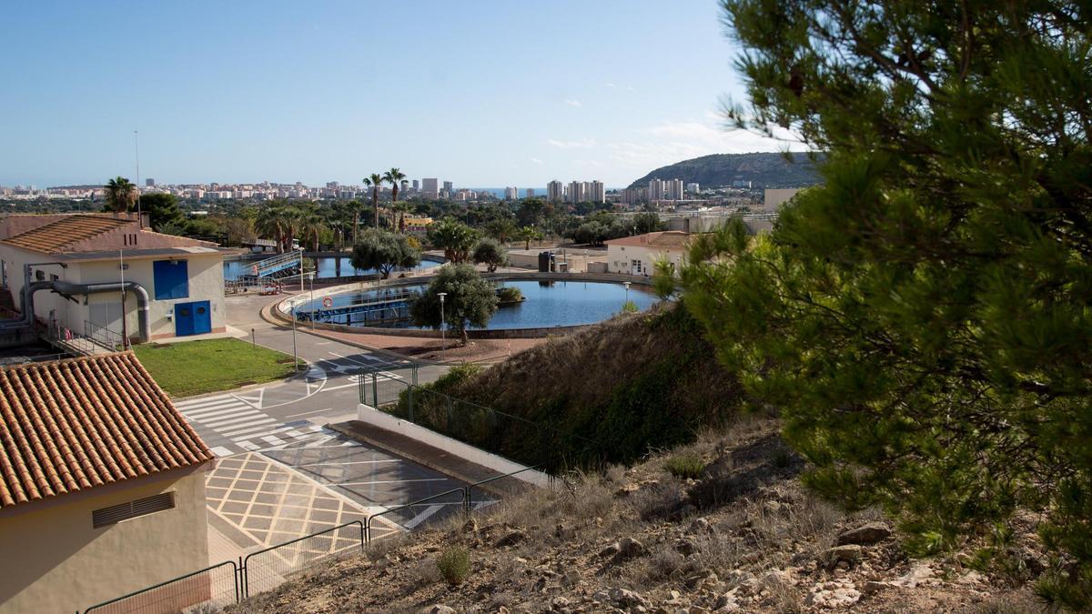 Depuradora del Monte Orgegia que depura una parte de las aguas residuales de Alicante