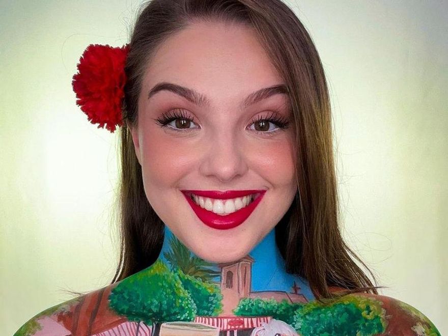 Alicia Catalán: alegría a flor de piel a través del espectacular arte del maquillaje