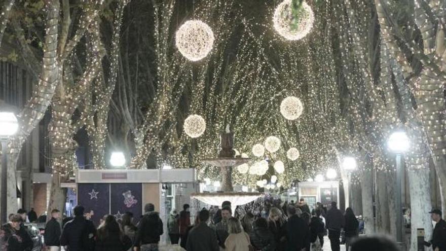 Wegen Energiekrise: Weihnachtslichter in Palma de Mallorca sollen kürzer leuchten