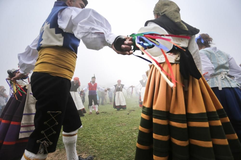 Fiesta del Pastor en el lago Enol