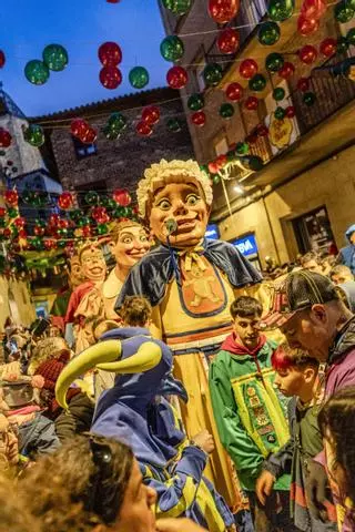 Aquests són els dies que els gegants del Carnaval de Solsona surten a ballar