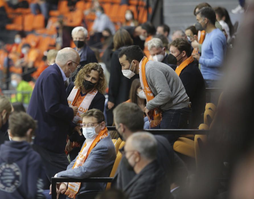 Ambientazo y bufandeo en La Fonteta para buscar el doblete