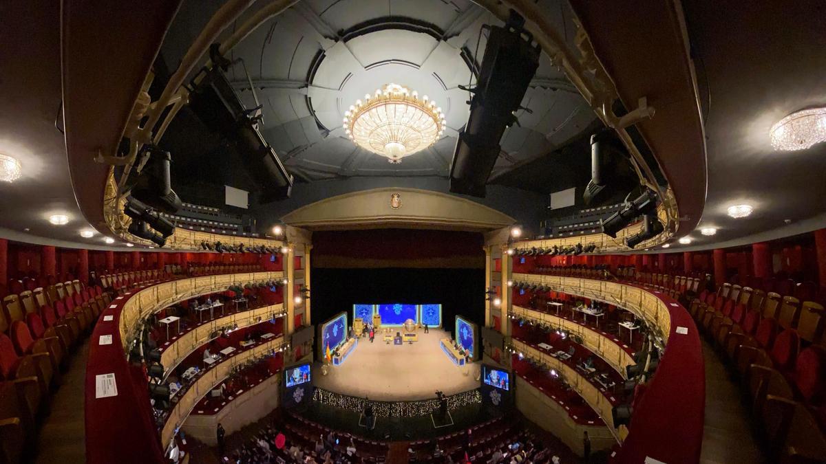 El interior del Teatro Real de Madrid durante la Lotería de Navidad 2021.