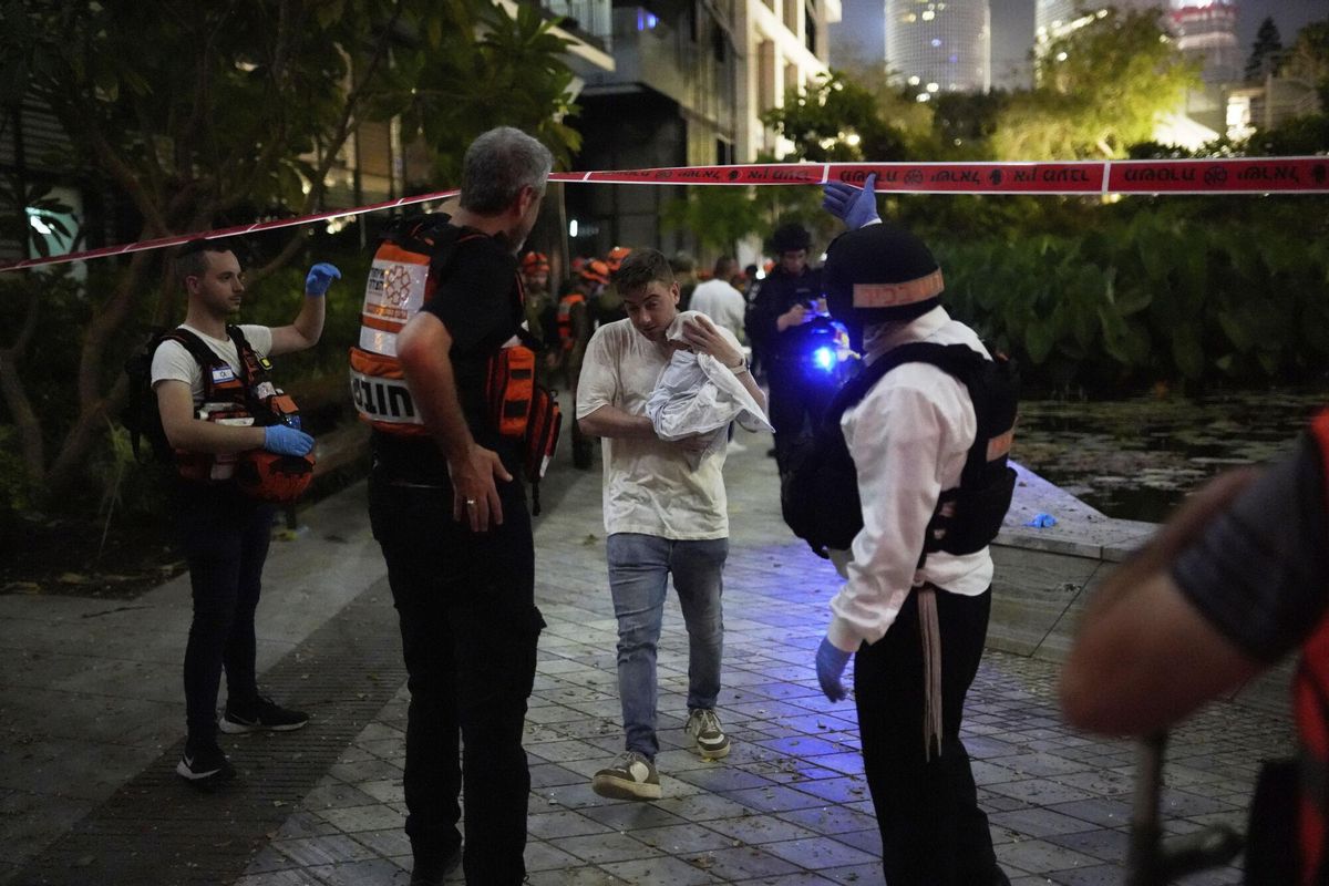 Iran lanza misiles sobre Tel Aviv respondiendo el ataque de Israel