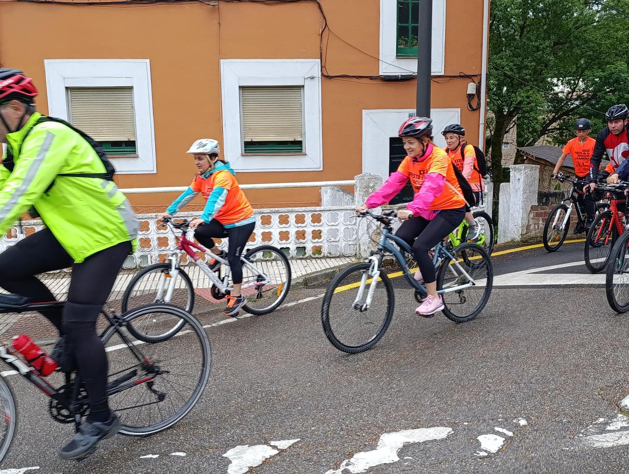 La Fiesta de la Bicicleta triunfa en Llanera