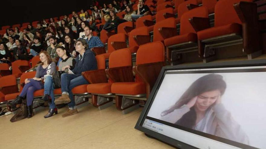 Los estudiantes, en la presentación de los cortos en la Facultad Jovellanos.