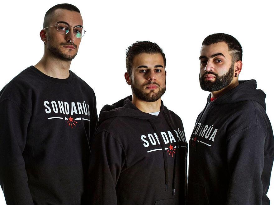 Alex Arnoso, Than Bass DJ y Hugo Guezeta, integrantes de Sondarúa.