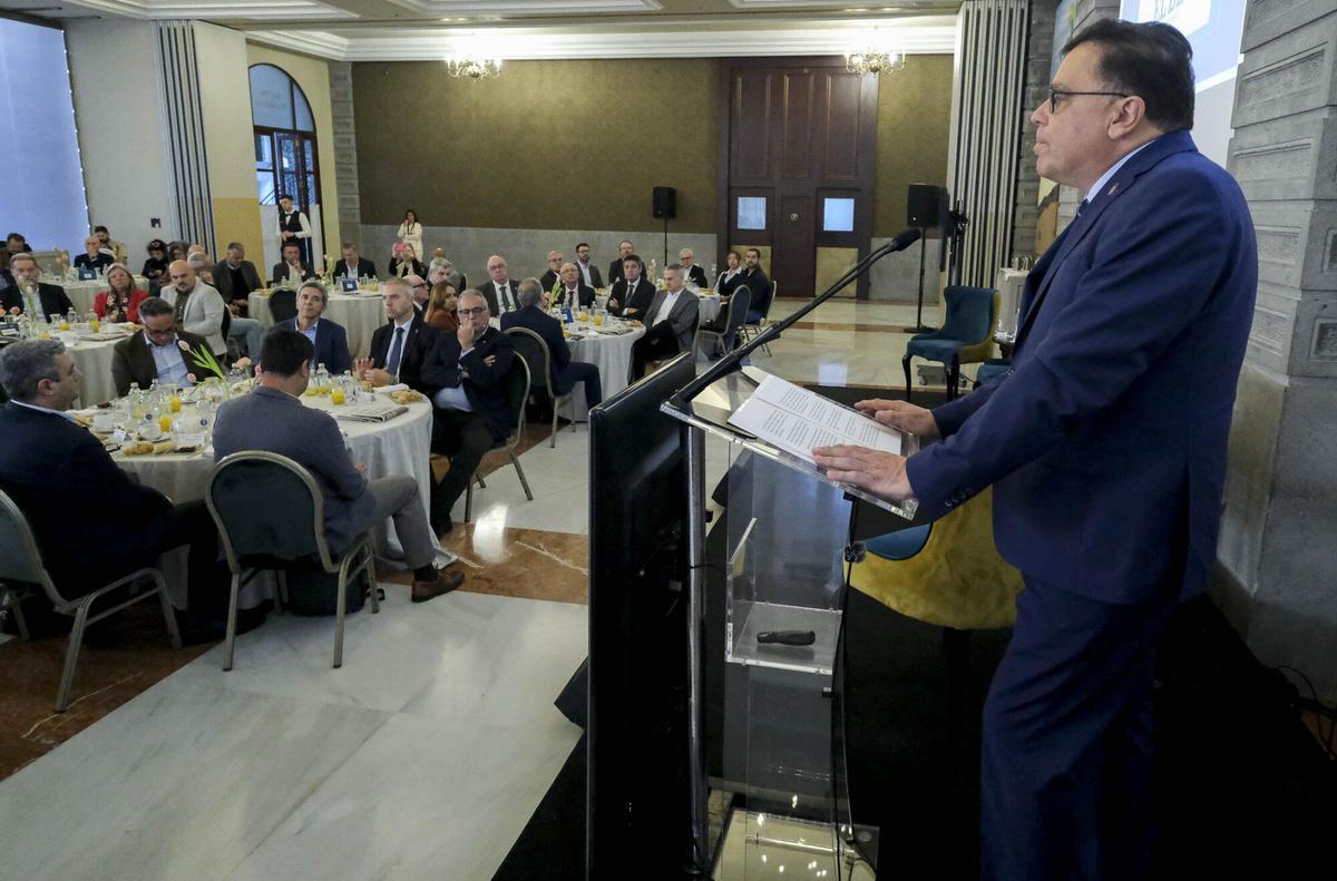 Manuel Miranda interviene en el Foro de Prensa Ibérica en Las Palmas de Gran Canaria