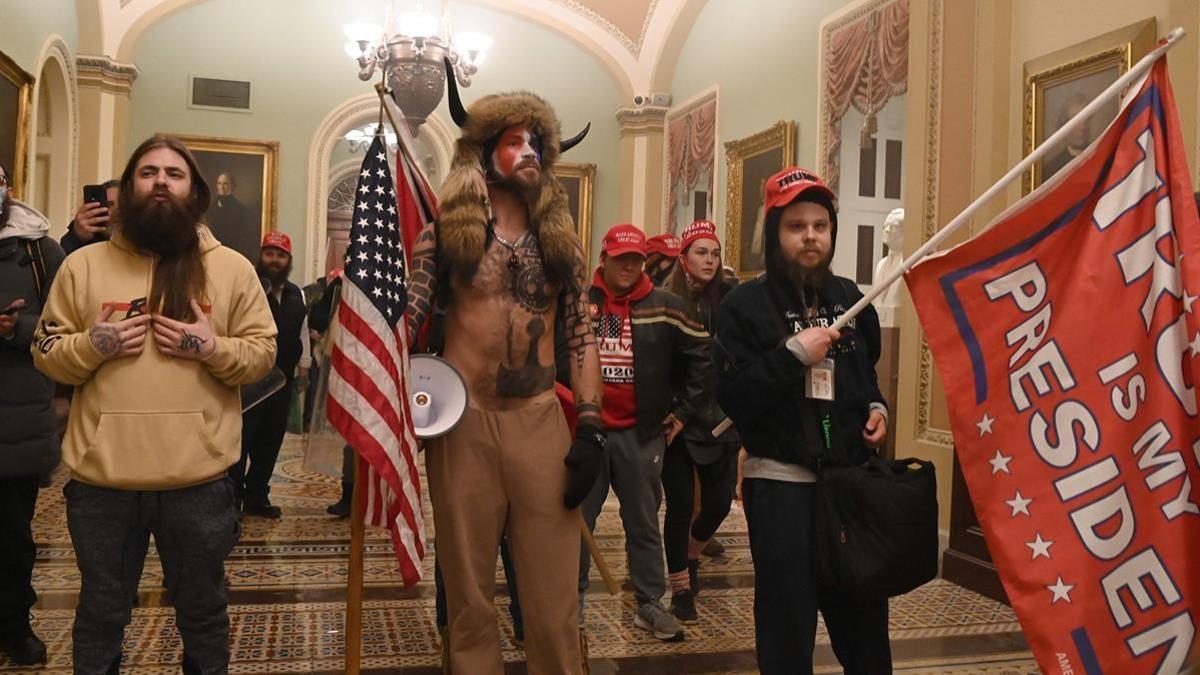 Manifestantes pro-Trump asaltan el Capitolio de EEUU