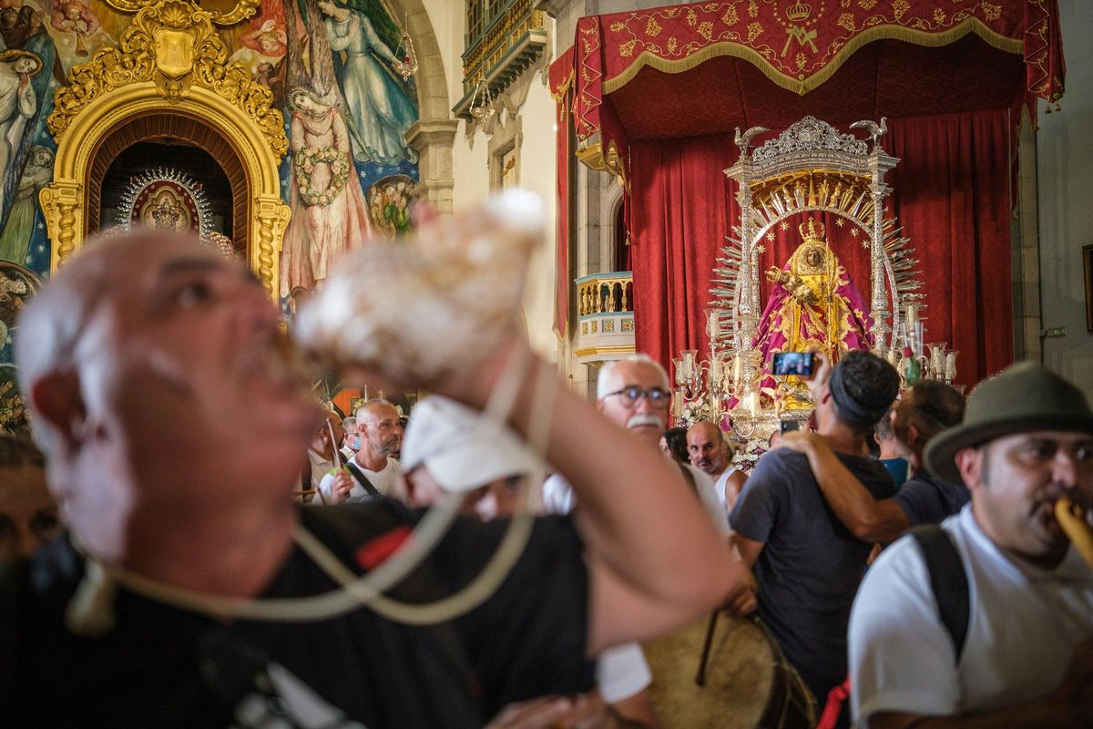 The image of the Virgin of Candelaria in the Basilica.
