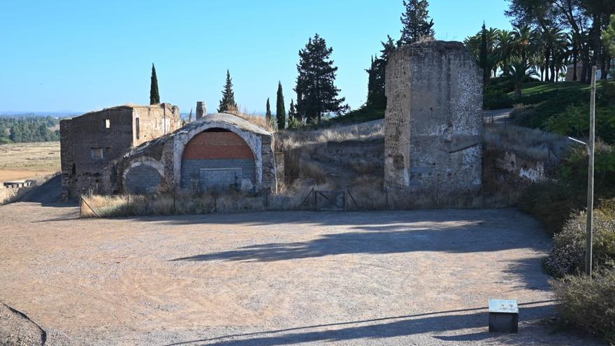 El alcalde de Badajoz pide que el proyecto de las ermitas de la alcazaba se replantee