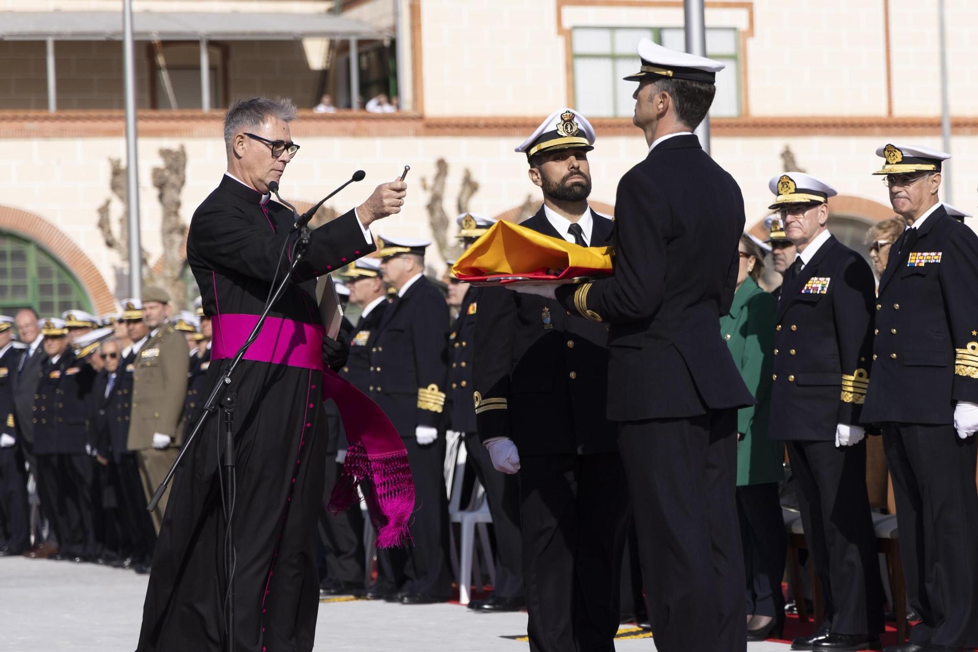 FOTOS: La Armada recibe el submarino S-81 de manos de Navantia