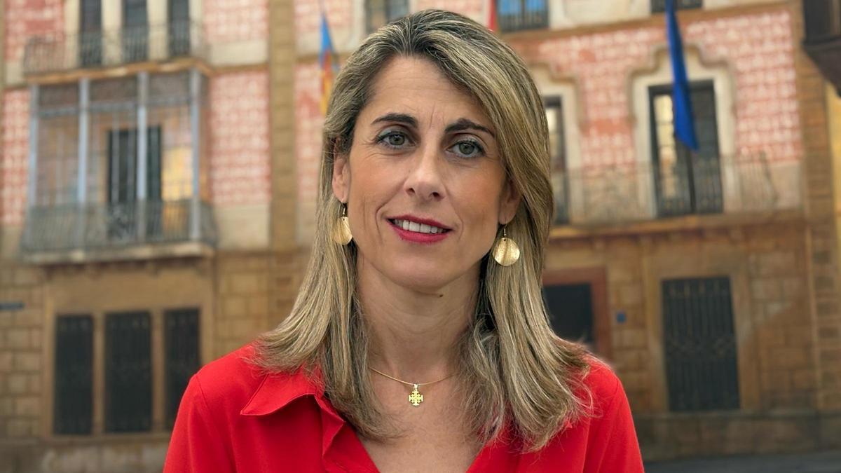 La alcaldesa de Crevillent, Lourdes Aznar, repasa los principales proyectos municipales.