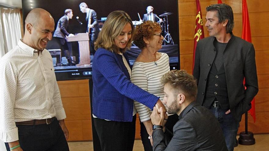 Lady Ma Belle recauda fondos contra el alzheimer con un concierto y un single