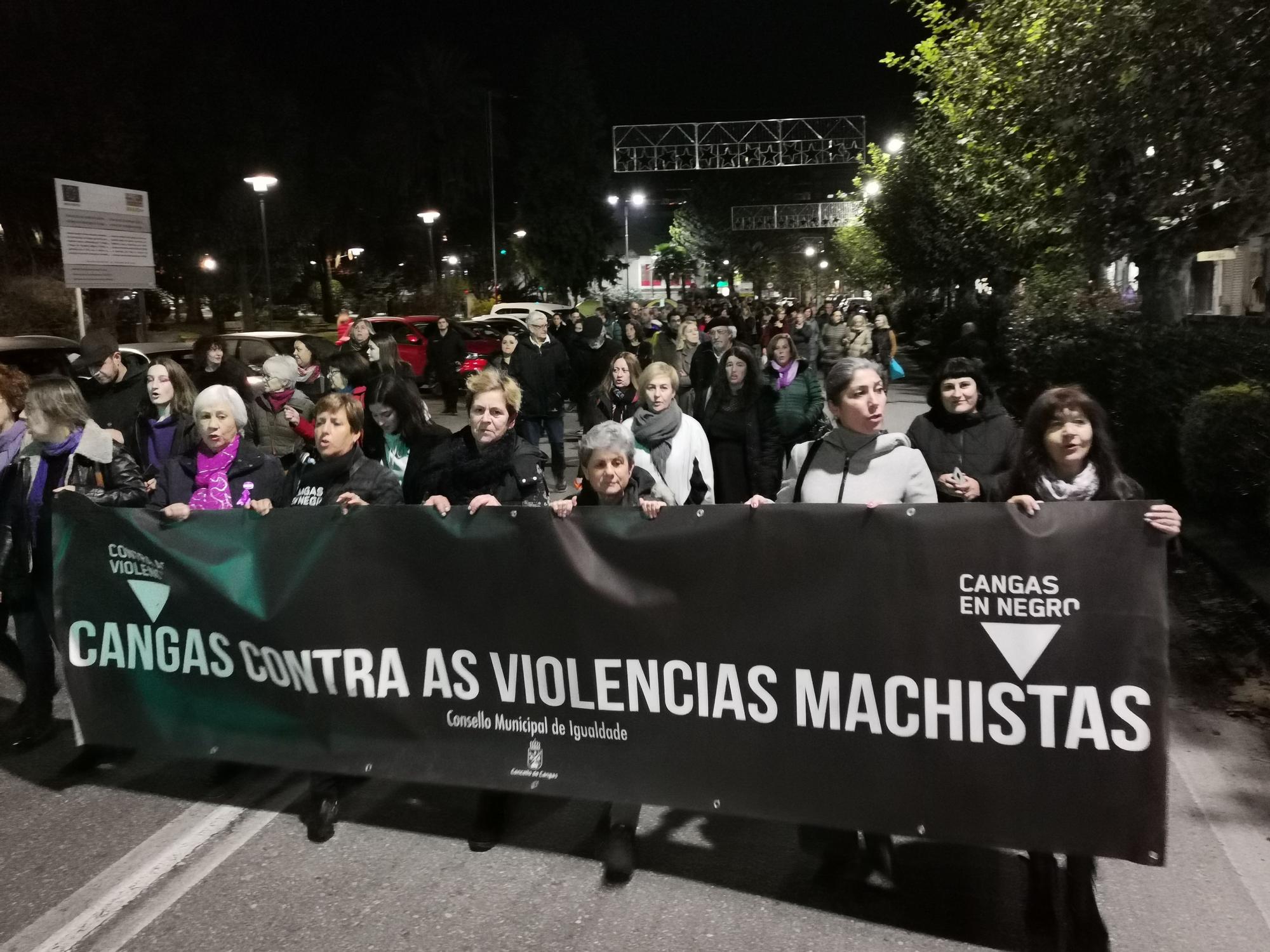 La celebración del Día Internacional contra las Violencias Machistas en Cangas