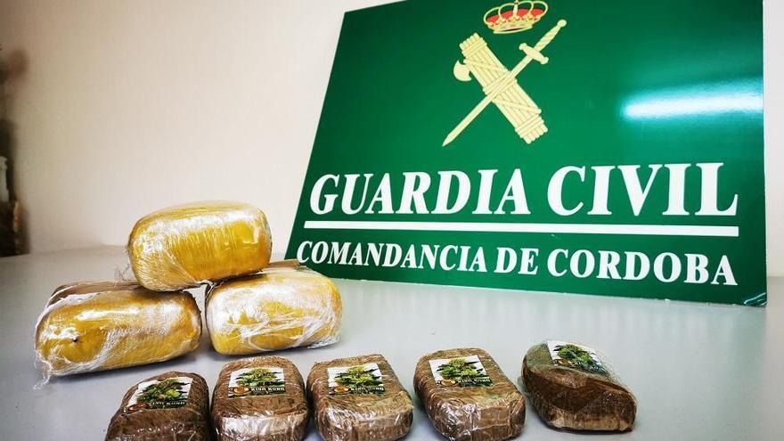 Detenido con dos kilos de hachís en un control de la Guardia Civil en la A-45