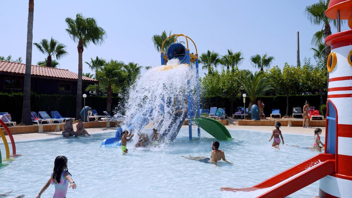 2025 bravoplaAYA piscinas (16)