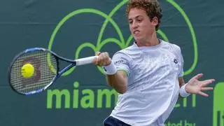 Carballés gana a Vukic y será el primer rival de Alcaraz en Miami