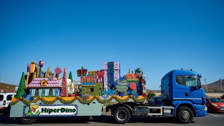 HiperDino lleva la magia y la ilusión a las Cabalgatas de Reyes Magos