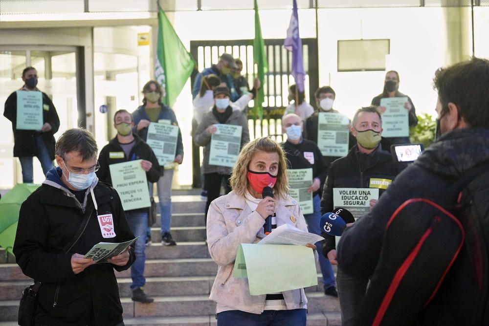 Els mestres esgoten la paciència i alerten que treballen «sota mínims»