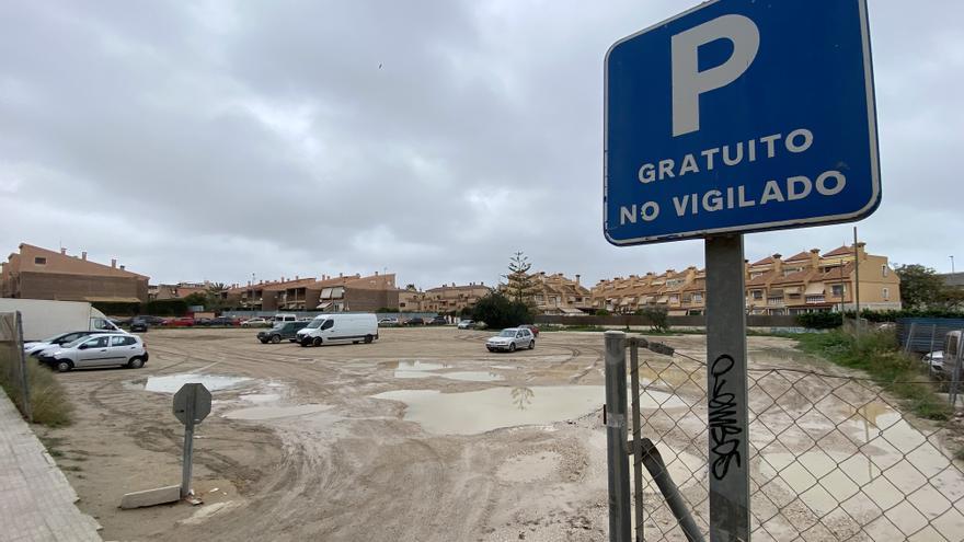 Compromís pide la adecuación de solares y del parking de la Moleta de Sant Joan