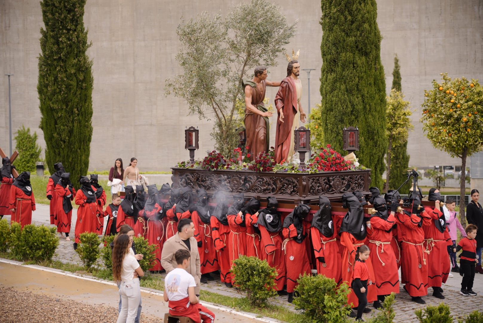 El Prendimiento de Jesús y Nuestra Señora de la Paz abren el Jueves Santo en Mérida
