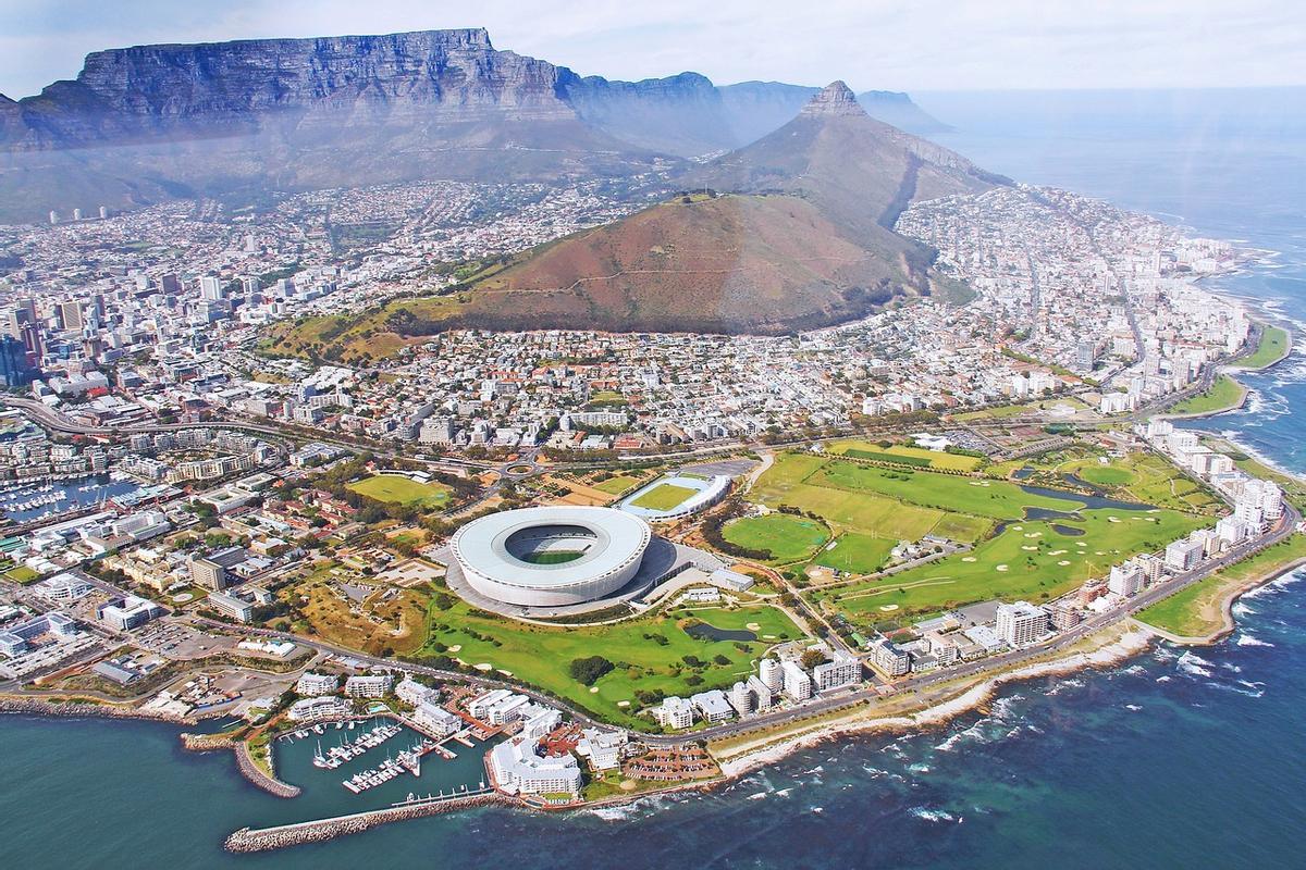 Ciudad del Cabo, en Sudáfrica, es un destino perfecto para viajar en abril.