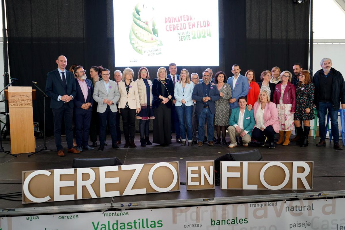 Así ha sido la inauguración de la fiesta del cerezo en flor en Piornal