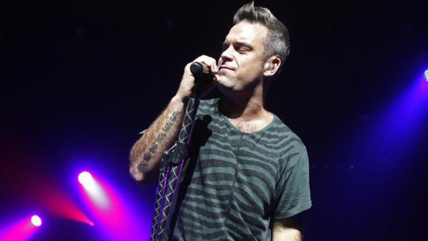 Robbie Williams ha anunciado en Twitter el nacimiento de su hija.