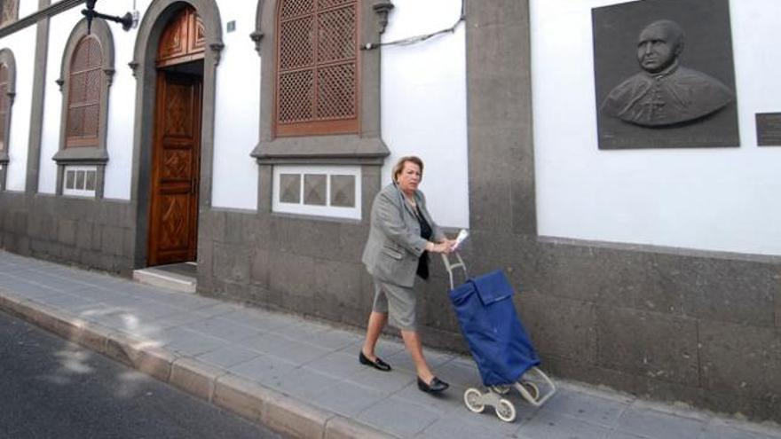 Fachada del colegio Las Dominicas, propiedad de la Iglesia. i  YAIZA SOCORRO