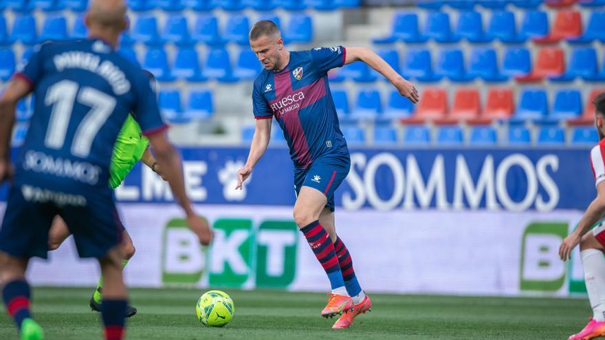 El Huesca empata con el Athletic Club